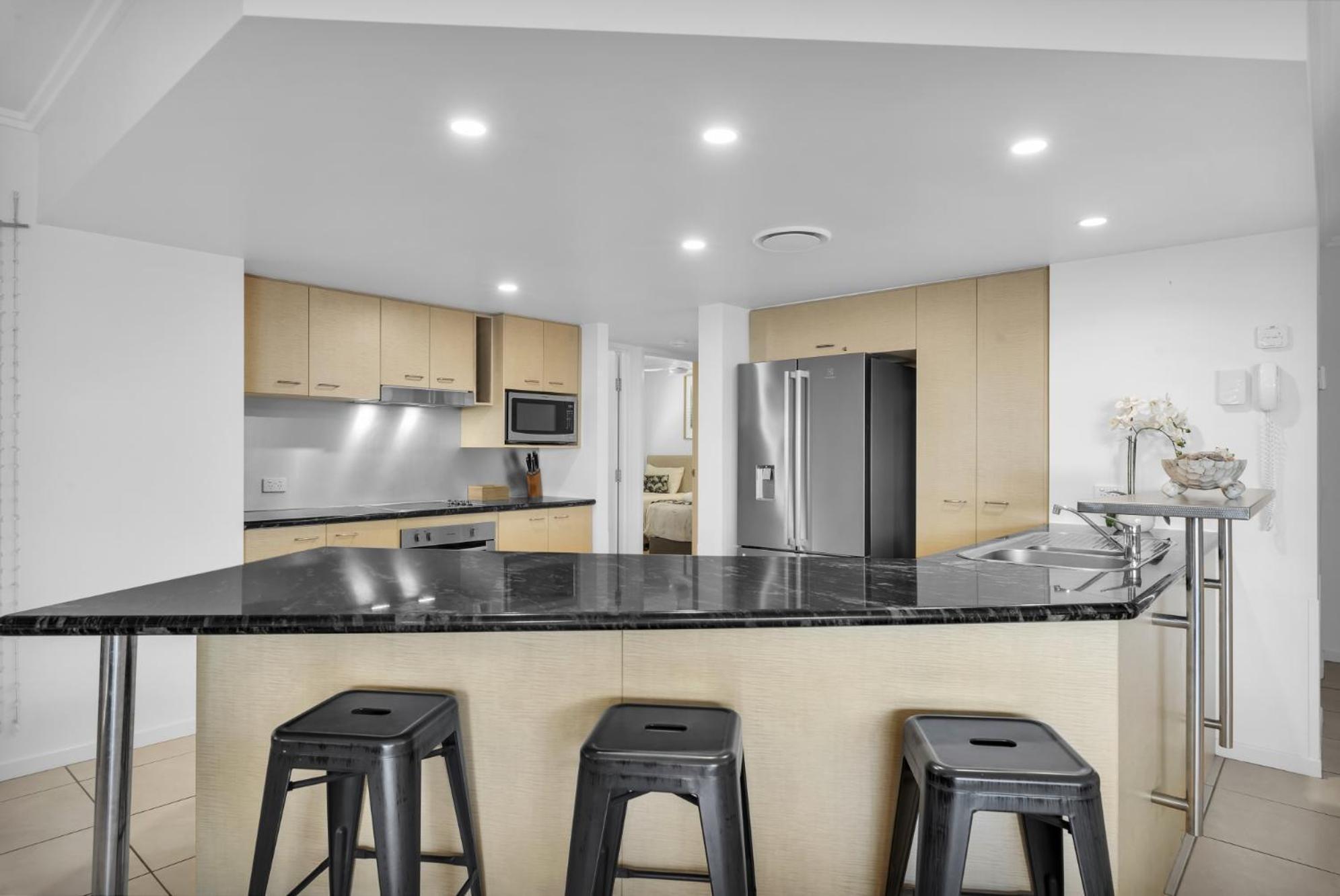 Rolling Surf Resort Caloundra