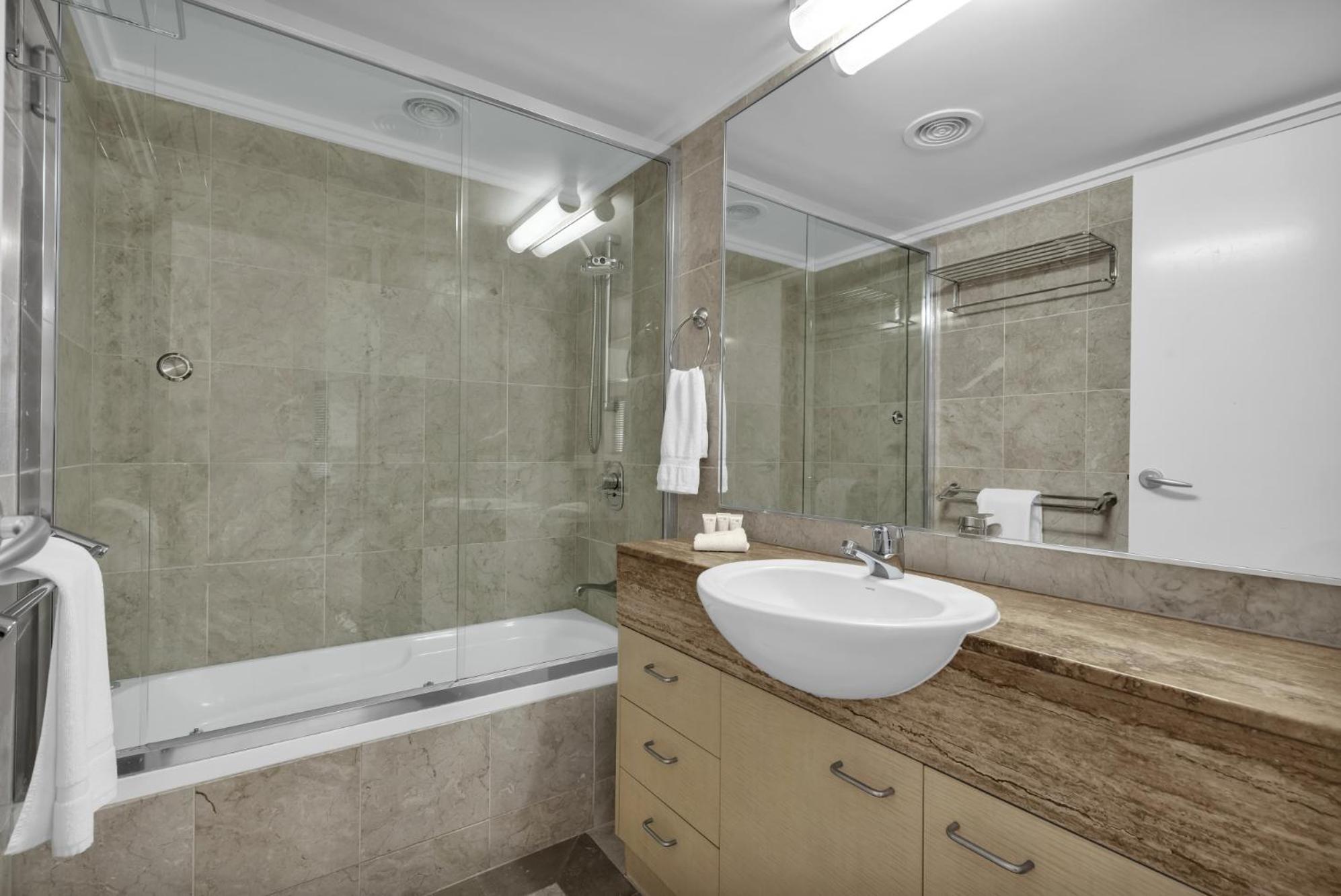 Rolling Surf Resort Caloundra