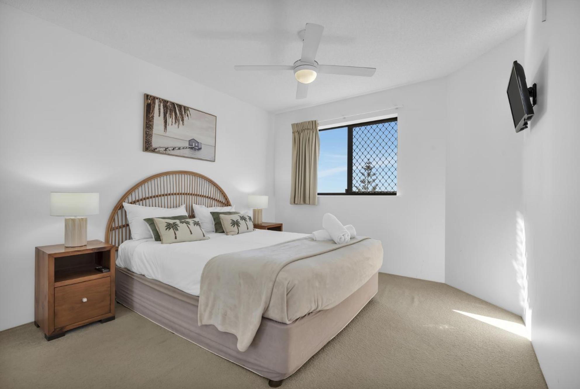 Rolling Surf 4* Caloundra