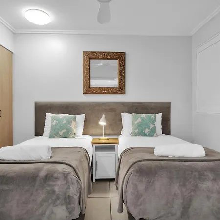 Rolling Surf Resort Caloundra Exterior photo
